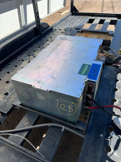 51 Volt 560 Amp-Hour (28.6 kWh) Lithium Iron Phosphate DC Solar Trailer Battery Higher Wire
